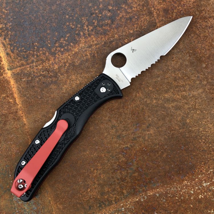 Spyderco Endela Black FRN Thin Red Line CombinationEdge VG-10 Red Folding Knife
