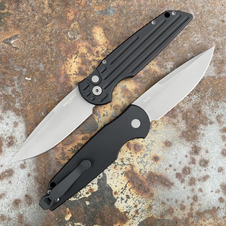 Pro-Tech TR-3 Auto Black Grooved Aluminum Beadblasted 154CM Blade Folding Knife