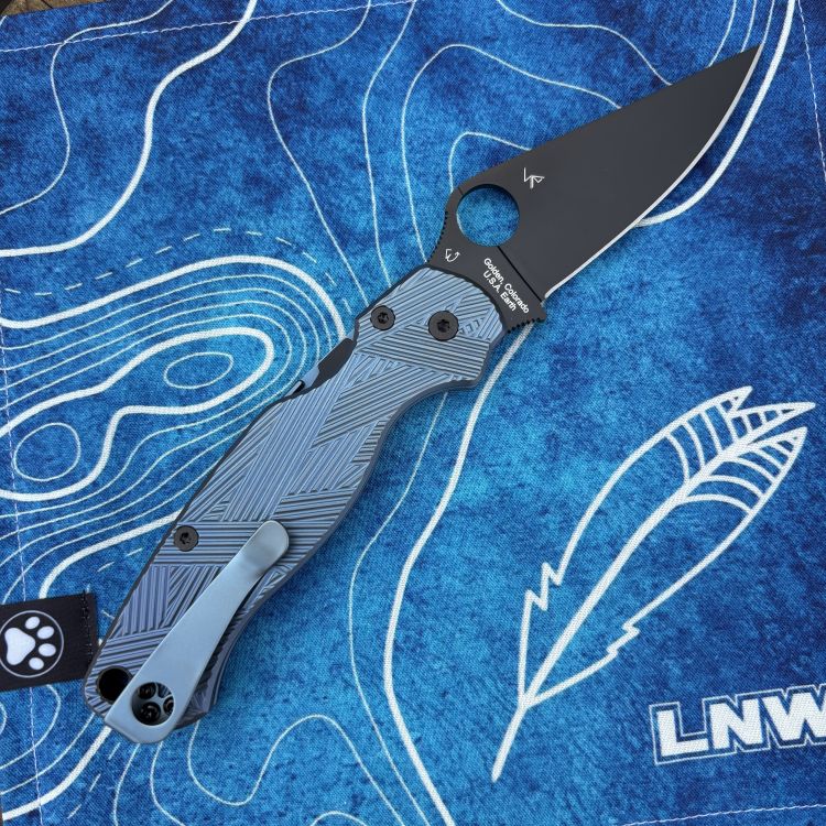 Spyderco Paramilitary 2(PM2) Sky Blue Metallic Samurai Titanium Scales Black S45V MOD Knife